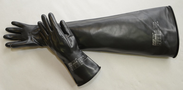 Glove-bv1.jpg